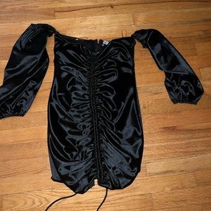 Edikted Black off the shoulder Scrunch Body con